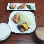 居酒屋　たんぽぽ - ぶり照焼と八つ頭煮定食　500円！