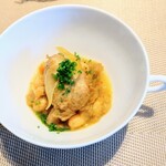 La Brianza - 生しらすと桜海老フリテッレミネストローネソース自家製カラスミシブレット。お豆ほくほく♪カラスミのアクセントいい感じ♡