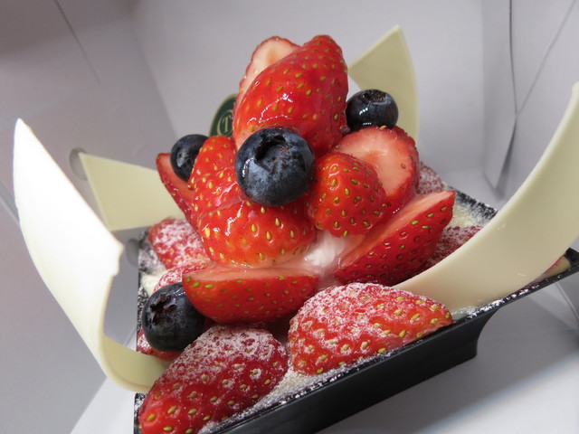 溝の口マルイのケーキ屋さん By Saiworld 新宿高野 溝口丸井店 Takano 武蔵溝ノ口 ジュースバー 食べログ