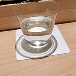 匠 進吾 - 冷酒はグラス