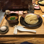 中華蕎麦 とみ田 - "つけめん(並)"1,300円に"特選全部乗せトッピング"1,000円と"比内地鶏半熟味玉"200円