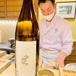 日本橋 蕎ノ字 - ◎杉錦 山廃純米 エドノアキザケ（静岡県藤枝市 杉井酒造）を牡蠣の天ぷらに合わせて飲ませてくれる。