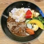 FLOWS GRILL|BAR - 彩り野菜カレー（1,000円）