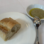 Restaurant Keiki - タプナードペーストとバゲット