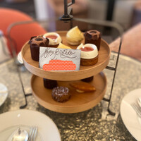 ベージュ アラン・デュカス 東京 - 