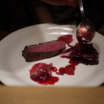 Fujiya 1935 - 鴨肉　赤いソース