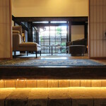 草庵 鍋島 - 格子戸を開け、障子を開くと…