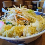 タンメン トナリ - タンメン740円(税込)
      生姜W、大蒜