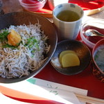 高園茶屋 - ちりめん丼