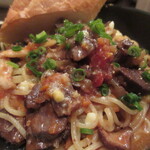 ジュイップ - 赤ワインでじっくり煮込まれた鴨肉がいっぱい。