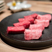 焼肉うしごろ 横浜店 - 究極の厚切り黒タン、厳選厚切りハラミ