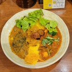 SPICY CURRY 魯珈 - 新春★ベジダルカレー＋クリーミィ野菜コルマカレーの２種カレー１