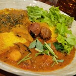 SPICY CURRY 魯珈 - 新春★ベジダルカレー＋クリーミィ野菜コルマカレーの２種カレー