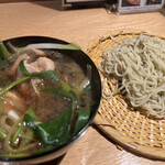 蕎麦屋 にこら - つけ鴨せいろ　蕎麦美味しいし鴨肉が漬け汁と合う！