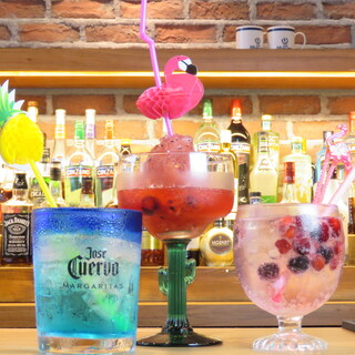 Choose your favorite combination of various drink menus and dishes ☆