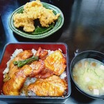 小野木 - 鳥重715円　千鳥揚げ715円