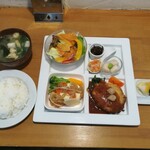 Kajuaru resutoran pakupaku - 日替わりランチ、税込950円