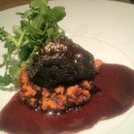 ビストロ ル・クレール - 【2012年12月追加フォト】肉料理：牛ほほ肉の赤ワイン煮込みとマッシュキャロット　濃厚なソースで