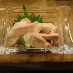 河太郎 - カワハギの肝　そのまま食べるともったいないので、醤油に溶いて薄造りを食べます。