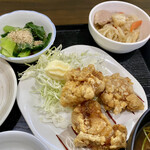 ささら - 小松菜おひたし 鶏肉唐揚げ 切干大根旨煮