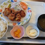 湯ったり館 - 唐揚げ定食ご飯大盛り