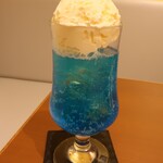 Ko-Hi Semmon Ten Ka Fe Yokohama Ichi Bankan - 青いクリームソーダ