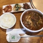 Kisshou - ユッケジャン定食（800円/日替わり料金）