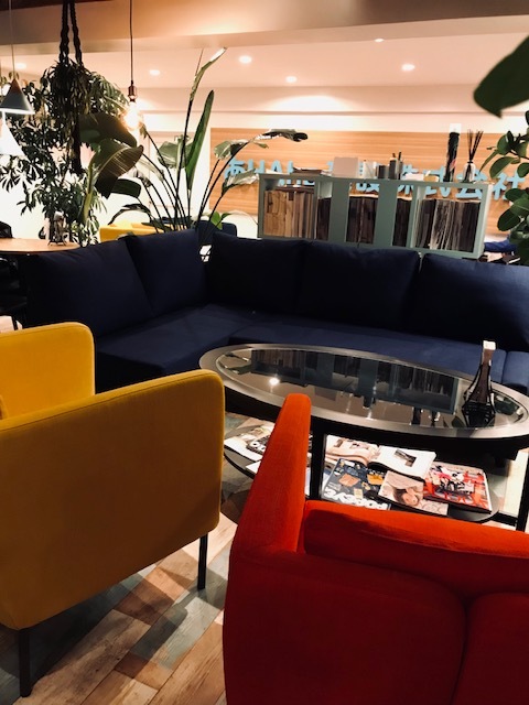 AHAHA CONSTRUCTION CAFE&BAR（アハハ コンストラクション カフェアンドバー） - 連坊（カフェ）の写真