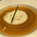 赤白 - カボチャとパプリカのスープ¥330