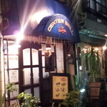 センターグリル - 2つある入り口の夜も開いてるほう
