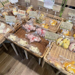 かわいい動物パンの店 シュシュ - キツネ、ぞう、くま。