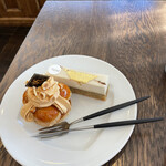 パティスリー・パリセヴェイユ - ガトーバニーユ700円、サントノーレキャラメル700円