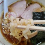 白河手打中華そば 若葉 - この麺が〜うまいっ