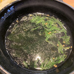 Karubi don to sundoufu senmon ten kandon - わかめスープ