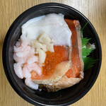 魚丼 - 
