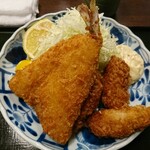 庄や - あじ・カキフライ合盛り アップ！