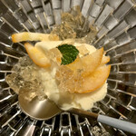 北海道焼肉 北うし - 北海道ミルクのアイスと白ワインジュレ
      金柑