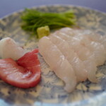 KINOKUNIYA - 白身魚の好きな私は、鮪(しび)の端っこを一切れだけもらう。鮪には本山葵と少量の醤油が必須