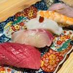 SUSHI MANISHI - ５貫盛り合わせ