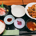 Kamon Senchuri To Yotabi Ruten - 刺身と煮物は普通。ご飯激マズ