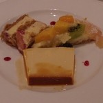 ラ ブラスリー - 2012 12 デザート(プリン、フルーツタルト、イチゴのミルフィーユ)