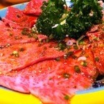 炭焼 金竜山 - 中カルビ