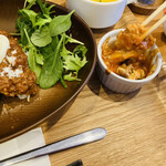 カフェ チャイローズ 173 - 鶏胸肉のトマトチーズ焼き