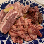 焼肉 FABIO - ファビオレギュラー(赤) カルビ、豚カルビ、ハラミ、豚トロ 3300円