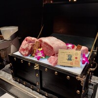 西麻布 焼肉 X - お肉の宝箱