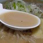 サッポロラーメンたき - スープ