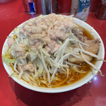 ラーメン二郎 - 小ラーメン　SK半分　全マシ