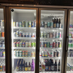 WEDGE BOTTLE SHOP & PIZZA - 