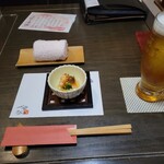 手打ち蕎麦 銀杏 - 生ビールとお通し(チース豆腐)