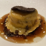 モノリス - ホタテ、フォアグラのテリーヌ、トリュフのラビオリ